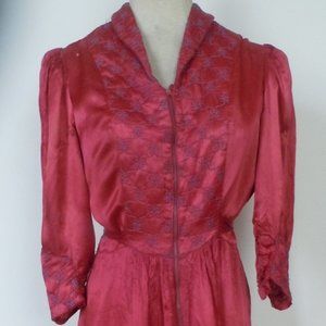 Very unusual Vintage dress from the 40's. 80 y.o.!